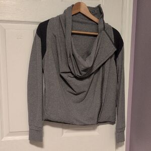 EUC s.6 lululemon athletica Gray Cowl Neck Jacket